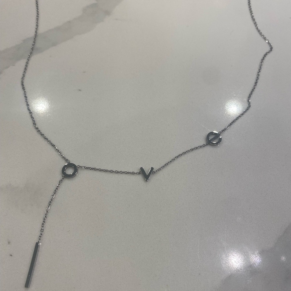 NWOT Nogu Love necklace
